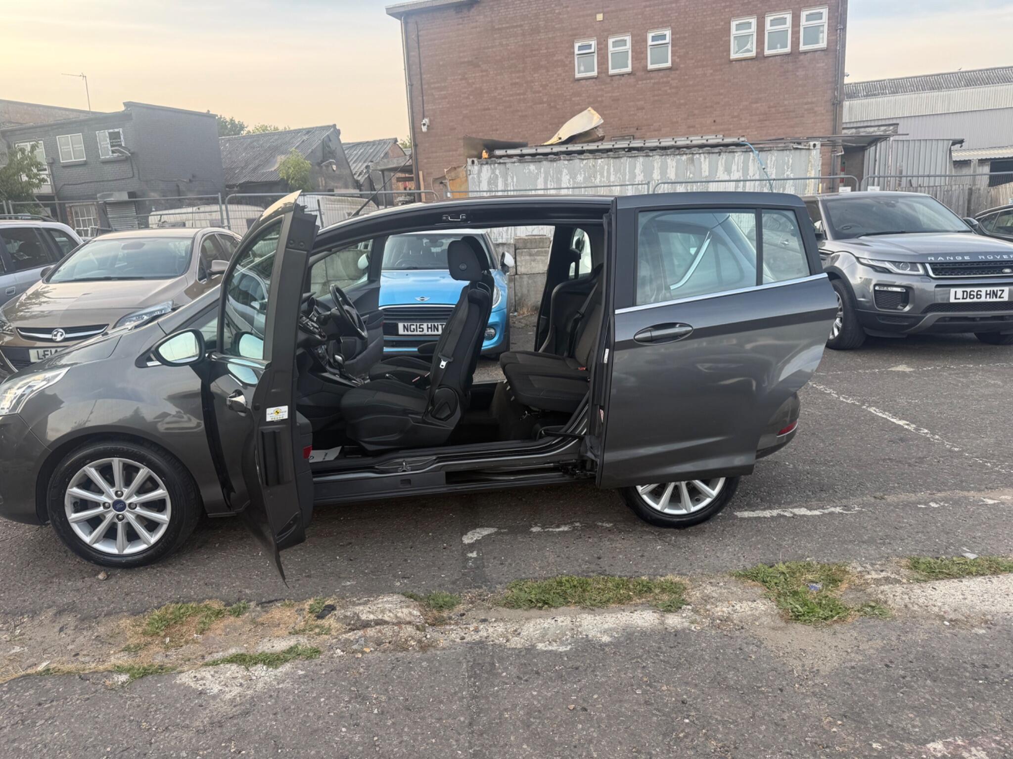 Side Left